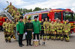 Kreisfeuerwehr Oldenburg: FW-OLL: Tradition trifft Verantwortung - Feuerwehr bleibt auch zum Gildefest einsatzbereit