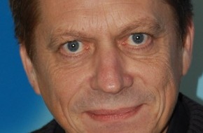 Polizeiinspektion Cuxhaven: POL-CUX: Portrait des Polizeichefs (Bild als Download) + Unfall in Lamstedt