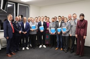 Unterstützungsbereich der Bundeswehr - Presse- und Informationszentrum: BG Kliniken und Bundeswehrkrankenhäuser festigen Kooperation mit gemeinsamer Führungskräfteentwicklung: Erste Teilnehmende schließen Fortbildung erfolgreich ab