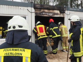 FW-MK: Brand in Übergangs-Containern der ehemaligen Kindertagesstätte