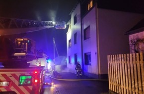 Feuerwehr Bochum: FW-BO: Kellerbrand Wodanstraße in Bochum Harpen