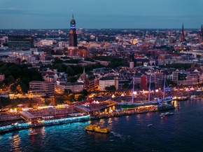 Flanieren, Genießen, Gänsehautmomente erleben: der zweite Tag der Hamburg Cruise Days 2025