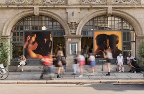 H&M Hennes & Mauritz B.V. & CoKG: Gemeinsam Sichtbarkeit für queere Perspektiven schaffen: H&M Mitte Garten und ausgewählte H&M Group Marken richten zweite Fotoausstellung #VisibleLove aus