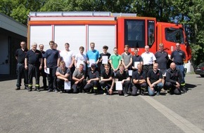 Freiwillige Feuerwehr Werne: FW-WRN: Zwölf  neue Atemschutzgeräteträger  in der Feuerwehr