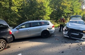Polizeidirektion Landau: POL-PDLD: Hagenbach; PKW übersehen, Fahrer leichtverletzt
