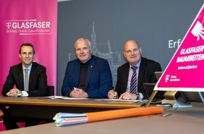 Deutsche Telekom AG: 120.000 Glasfaser-Anschlüsse für Erfurt – Stadt und Telekom unterzeichnen gemeinsame Absichtserklärung