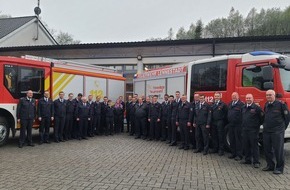 Feuerwehr Drolshagen: FW Drolshagen: Neue "Maschinisten für Löschfahrzeuge" im Kreis Olpe