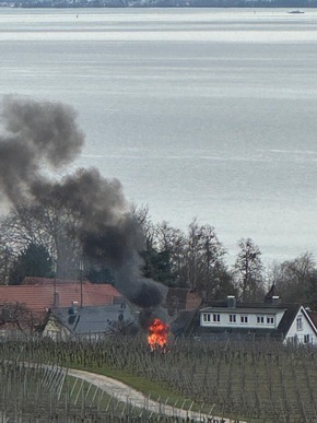 KFV Bodenseekreis: Schuppen im Vollbrand am Funkensonntag
