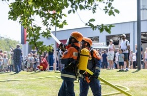 Freiwillige Feuerwehr Marienheide: FW Marienheide: Tag der offenen Tür bei Traumwetter