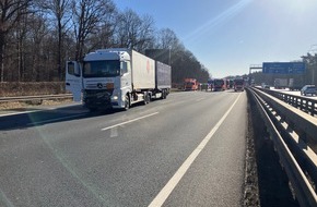 Feuerwehr Hannover: FW Hannover: Verkehrsunfall auf der A2
