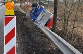 Polizeiinspektion Harburg: POL-WL: Kran von der Fahrbahn abgekommen