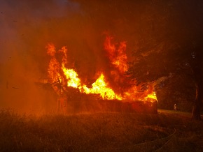 FW-RD: Einsatzreiches und herausforderndes Wochenende f&uuml;r die Feuerwehren im Kreis Rendsburg-Eckernf&ouml;rde