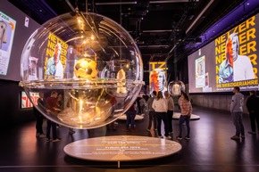 Presse-Info mit Verlosungsangebot: Herbstferien im Fußballmuseum