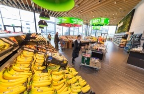 EDEKA ZENTRALE Stiftung & Co. KG: Plastikcheck der Verbraucherzentrale: EDEKA bei Plastikreduktion Nummer eins (FOTO)