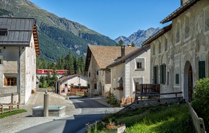 Graubünden Ferien: TrenInn – die Engadiner Kulturlinie