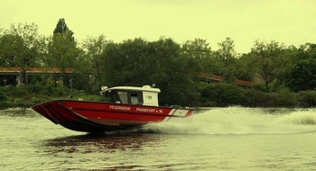 Feuerwehr Frankfurt am Main: FW-F: Wasserrettungseinsätze am Main