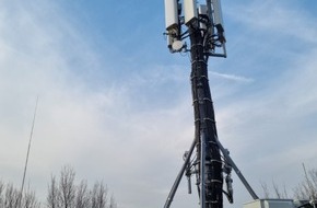 Deutsche Telekom AG: Telekom sucht per Plakat nach Mobilfunkstandorten in Stuttgart