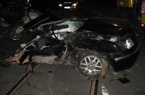 Polizeiinspektion Hildesheim: POL-HI: DUINGEN(hek) Verkehrsunfall - Fahrer leicht verletzt