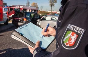 Polizeipräsidium Oberhausen: POL-OB: Lkw-Unfall verursacht stundenlang Verkehrsbehinderung