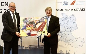 ADV Deutsche Verkehrsflughäfen: ADV-Jahrestagung in Wien: "Zusammenarbeit deutscher und österreichischer Airports so alt wie der bemannte Raumflug" (FOTO)