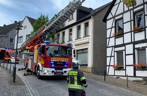 Feuerwehr Wetter (Ruhr): FW-EN: Patientenrettung über Drehleiter