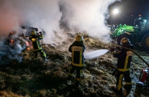 Feuerwehr Bochum: FW-BO: Brand von Strohballen in Bochum Stiepel - Abschlussmeldung