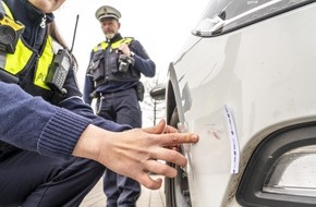 Polizei Mettmann: POL-ME: Verkehrsunfallfluchten aus dem Kreisgebiet - Haan / Hilden / Monheim am Rhein - 2312041