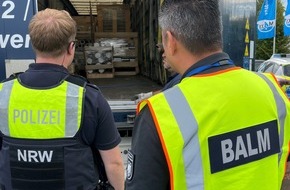 Kreispolizeibehörde Siegen-Wittgenstein: POL-SI: Landesweiter Kontrolleinsatz: Kreispolizeibehörde Siegen-Wittgenstein hatte Brummi-Fahrer an zwei Kontrollstellen erfolgreich im Blick - bei jedem Zweiten gab es etwas zu beanstanden #polsiwi