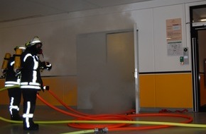 Feuerwehr Attendorn: FW-OE: Feuer im Keller eines Hotelbetriebes