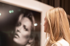 Amberger Congress Centrum: Neue Bryan Adams Fotografien erstmals in einer Ausstellung in Amberg