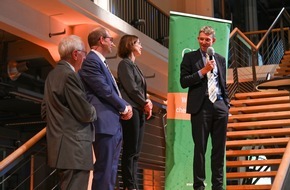 Universität Konstanz: Karl-Ziegler-Preis für Stefan Mecking, PI Nr. 96/2025