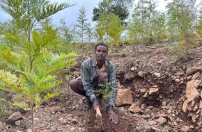Stiftung Menschen für Menschen Schweiz: Forstwirtschaft hilft Landwirtschaft / Der Verlust der Ackerkrume bedroht Kleinbauern in Afrika