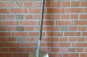 Polizei Steinfurt: POL-ST: Rheine, Polizeiermittlungen zu Metalldiebst&auml;hlen, Schaufel aufgefunden, Hinweise erbeten