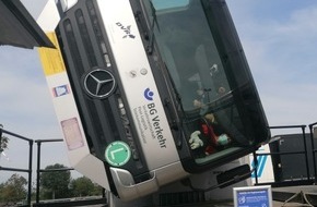 Verkehrsdirektion Mainz: POL-VDMZ: Hat´s geklickt? - LKW-Kontrolltage der Autobahnpolizei Gau-Bickelheim