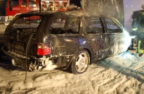 Polizeiinspektion Nienburg / Schaumburg: POL-STH: Polizei untersucht ominösen Pkw-Brand