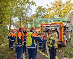 FW Kamen: Stadtübung der Jugenfeuerwehr Kamen