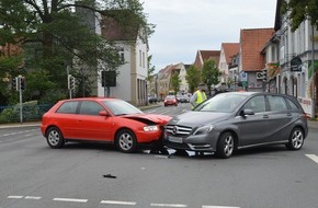 Polizeiinspektion Nienburg / Schaumburg: POL-NI: Verkehrsunfall auf Kreuzung