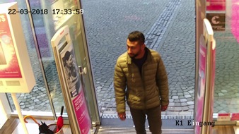 Kreispolizeibehörde Wesel: POL-WES: Moers - Polizei sucht mit Foto nach vermeintlichem Dieb / zeugen gesucht