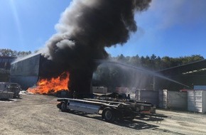 Feuerwehr Bergisch Gladbach: FW-GL: Schlussmeldung zum Großbrand in Bergisch Gladbach-Bockenberg