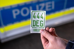 Polizeiinspektion Wilhelmshaven/Friesland: POL-WHV: Neues Versicherungskennzeichen ab 1. März 2025 - "Aus Blau wird Grün"