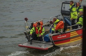 Feuerwehr Voerde: FW Voerde: Suche nach vermisstem Mann am Tenderingssee
