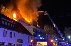 Kreisfeuerwehrverband Calw e.V.: KFV-CW: Dachstuhlbrand in Bad Herrenalb mit großen Sachschaden