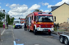 Feuerwehr Pulheim: FW Pulheim: Gekappte Frischwasserleitung überflutet Keller