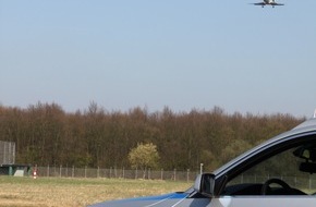 Bundespolizeidirektion Sankt Augustin: BPOL NRW: Ferienzeit ist Reisezeit! Ferienstart am Düsseldorfer Flughafen