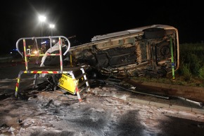 POL-DN: Beifahrer nach Verkehrsunfall verstorben