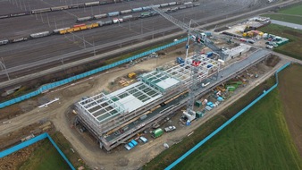 Debrunner Acifer AG: 500 Tonnen Stahlträger für das neue Depot der Limmattalbahn