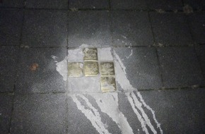 Kreispolizeibehörde Kleve: POL-KLE: Kleve - Stolpersteine beschädigt