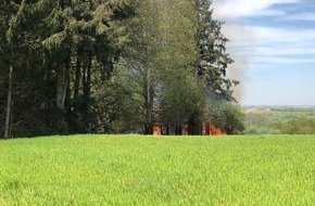 Polizeidirektion Pirmasens: POL-PDPS: Flächenbrand auf zwei Wochenendgrundstücken