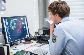 Bundespolizeidirektion Sankt Augustin: BPOL NRW: Bundespolizei deckt Schleusung auf - Schutzsuchende nutzten verfälschte Dokumente