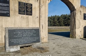 Polizeiakademie Niedersachsen: POL-AK NI: "An Erinnerungsorten wie diesen bekommen die Zahlen der Shoah einen Namen, ein Gesicht und eine Geschichte" / Studierende im Ghetto Lodz und Vernichtungslager Kulmhof - Shoah-Überlebender erzählt